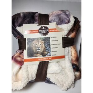 The Northwest Company Lion Print Sherpa Throw Blanket 50x60